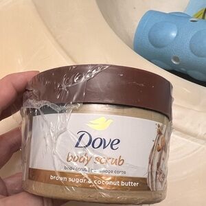 Dove Brown Sugar & Coconut Butter Body Scrub